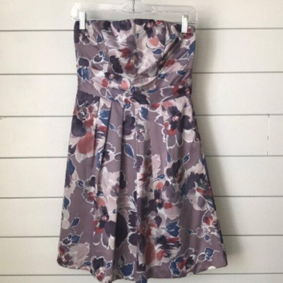 The Limited Purple Floral Strapless Mini Dress! - Picture 2 of 5